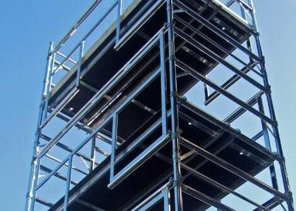 Commercial warehouse. Installation of a new tower system. Refurbishment.